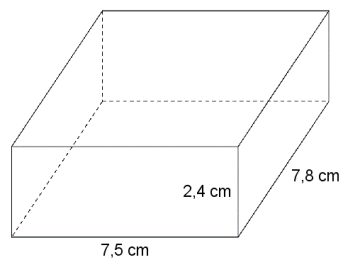 Rett, firkantet prisme med sidelengder på 7.5 cm, 2.4 cm og 7.8 cm.